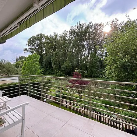 Mandula River Side Appartement *